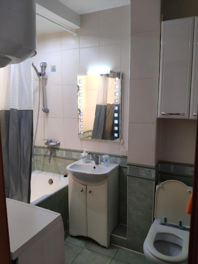 Cozy One Bedroom Apartment Kiev Exterior photo